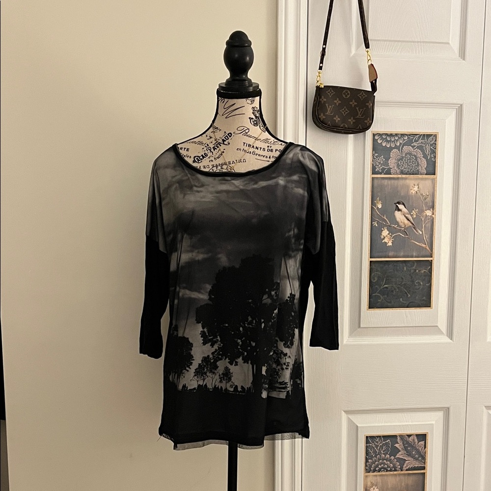 🍎Chic Black and Gray Women's Blouse